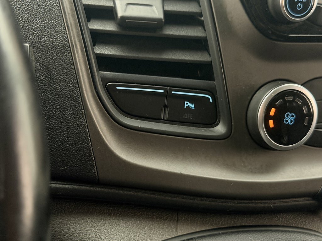 Vehicle Image 21