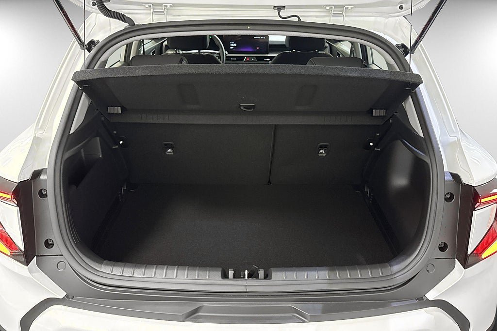 Vehicle Image 18