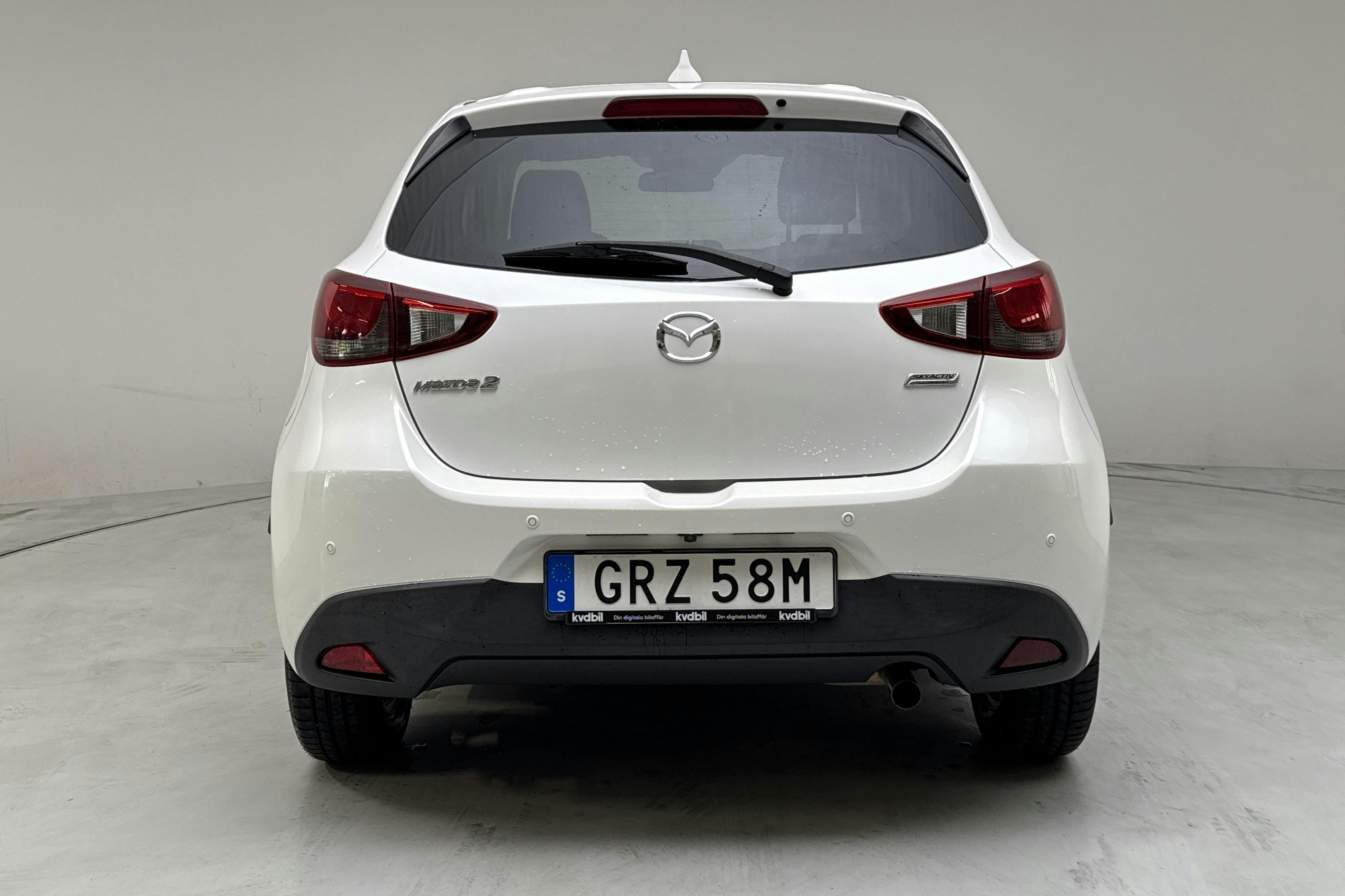 Vehicle Image 5