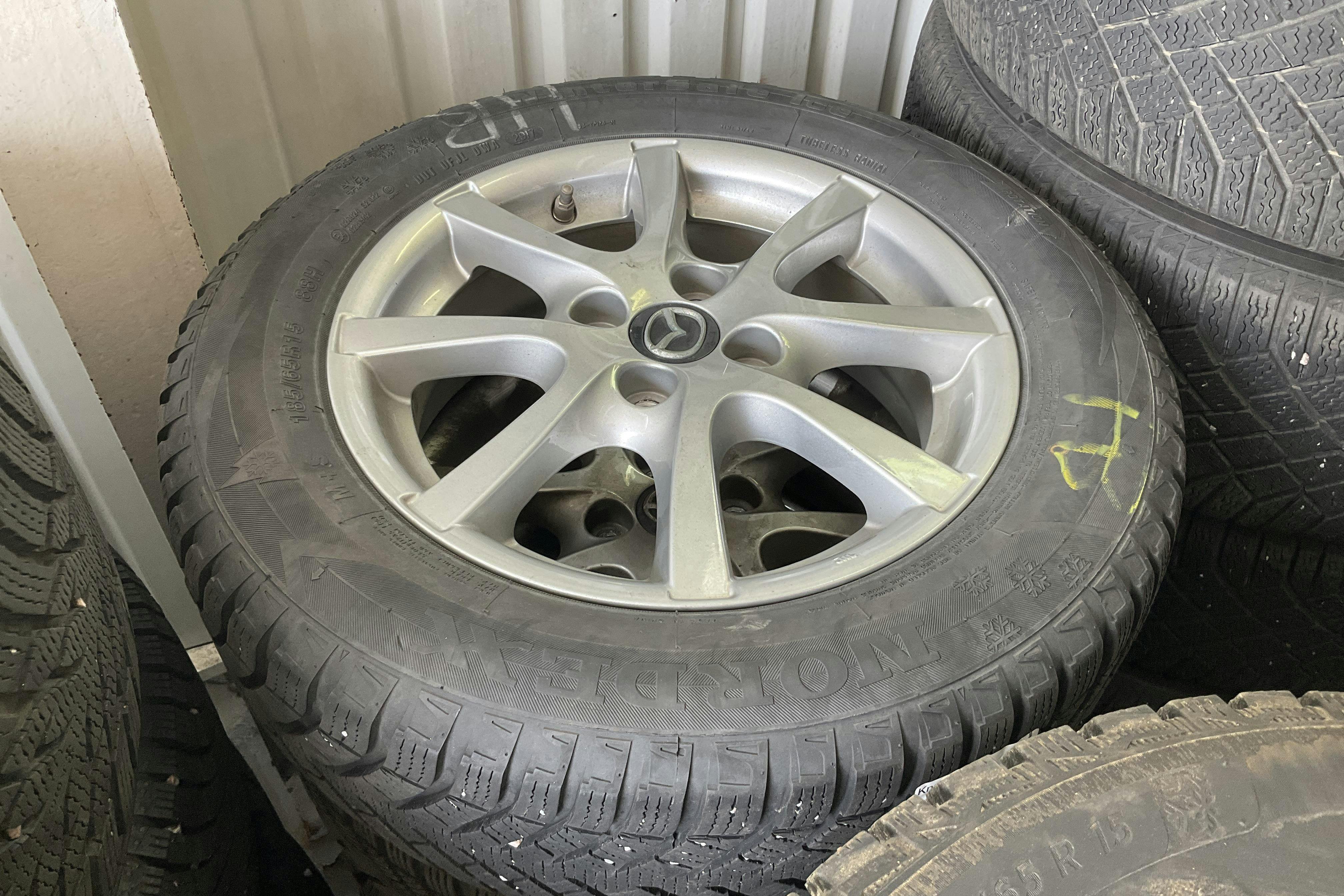 Vehicle Image 13