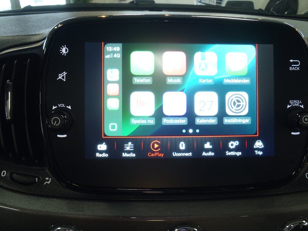 Vehicle Image 13