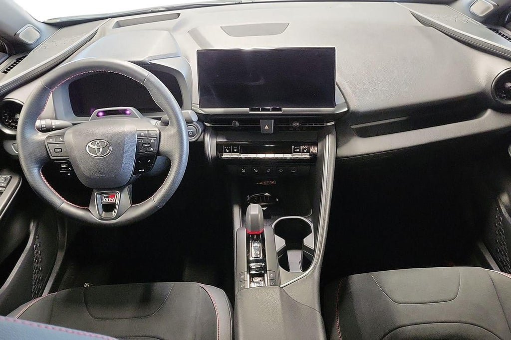 Vehicle Image 9