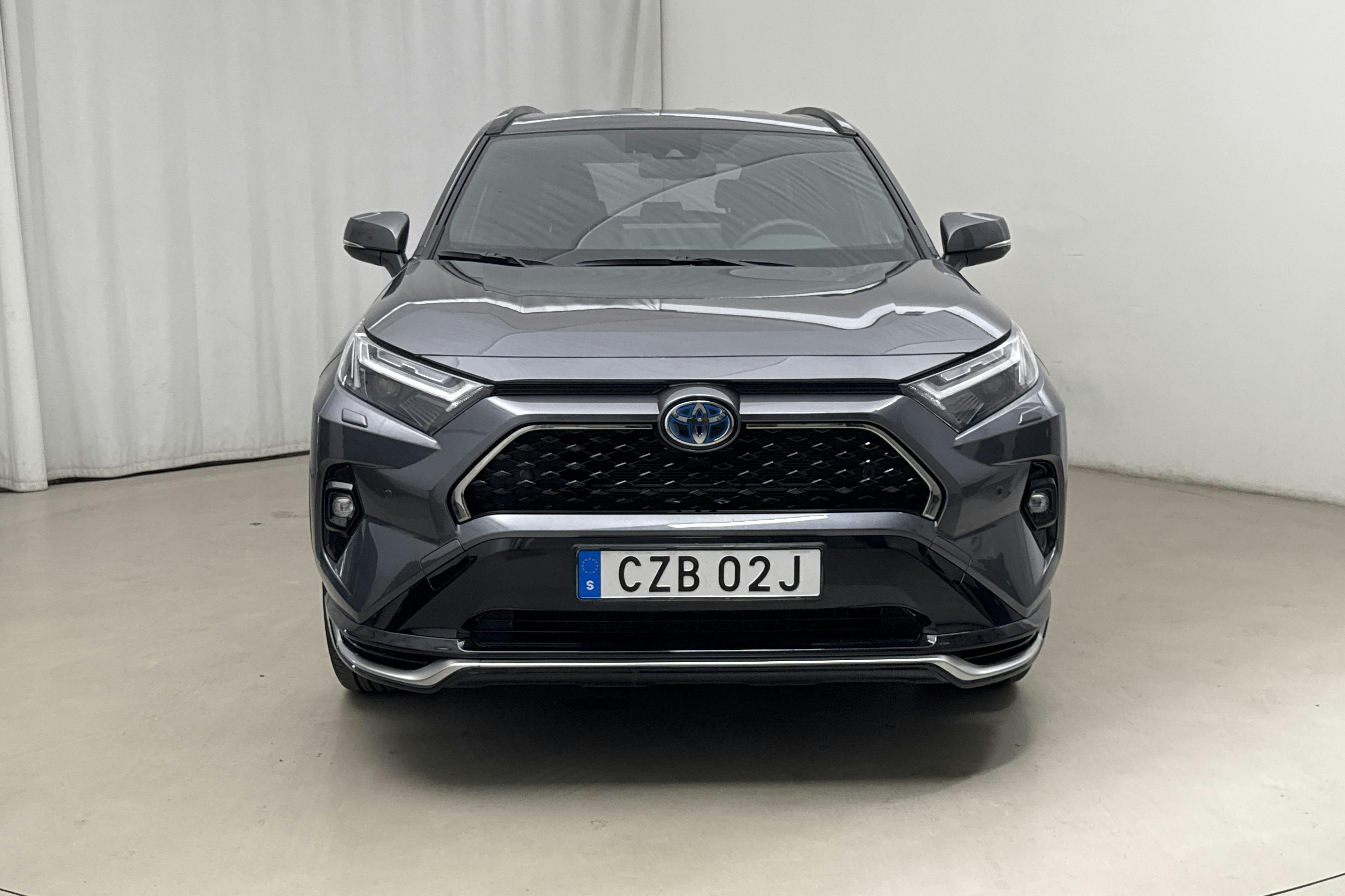 Vehicle Image 4