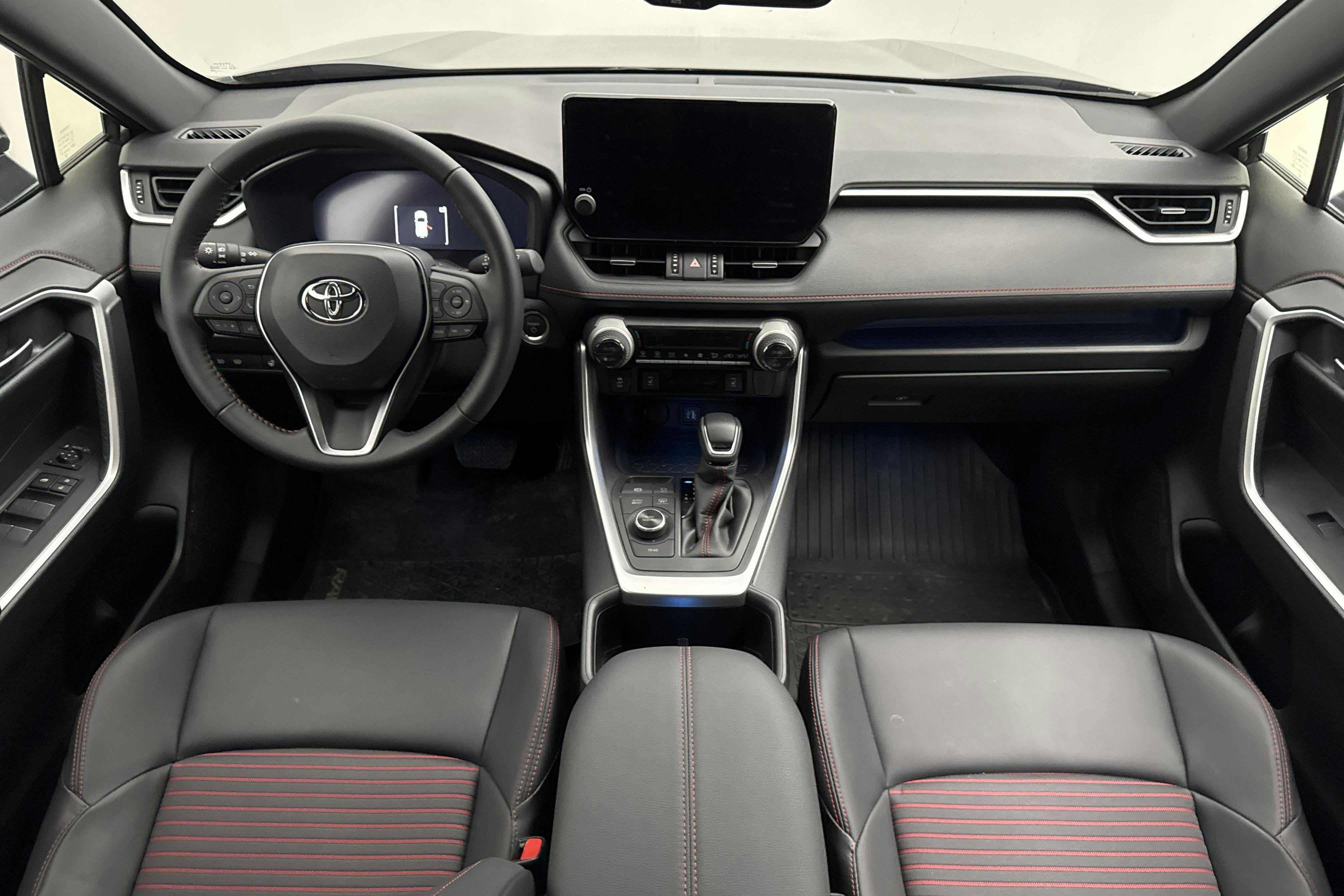 Vehicle Image 6