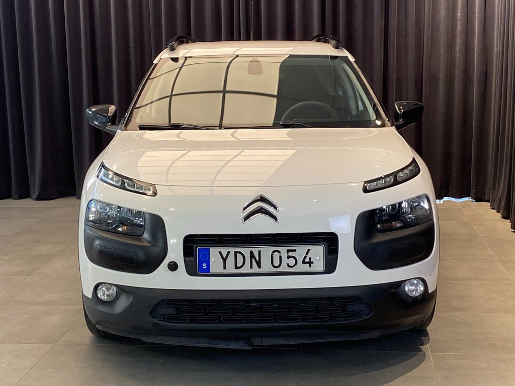 Vehicle Image 4