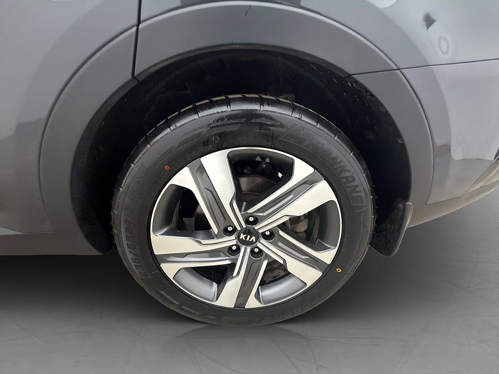 Vehicle Image 36