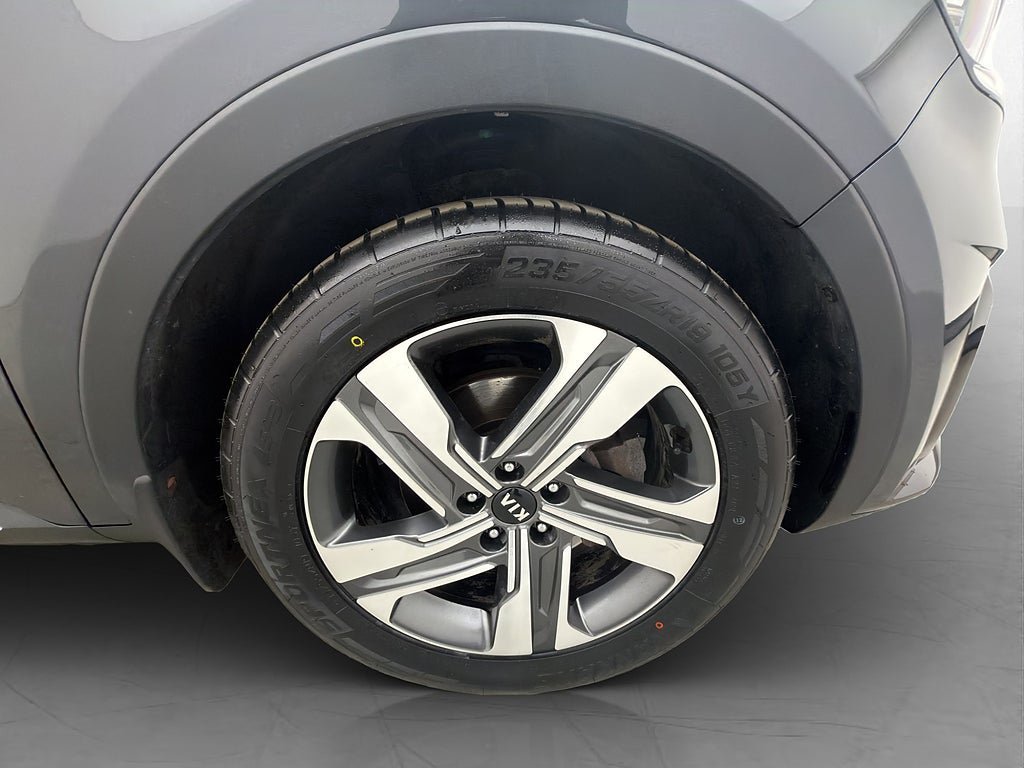 Vehicle Image 38