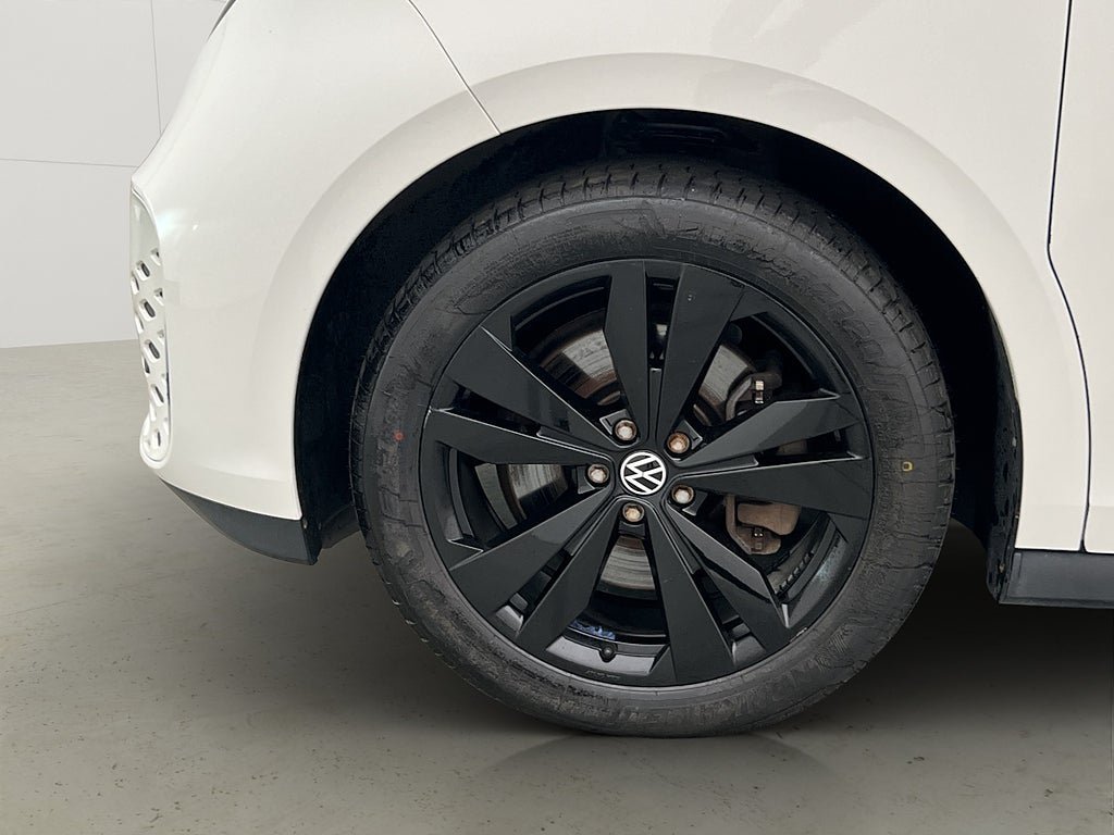 Vehicle Image 33