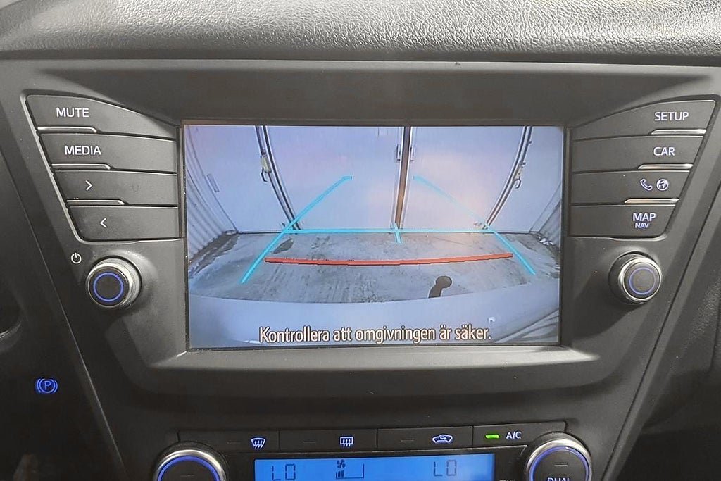 Vehicle Image 23