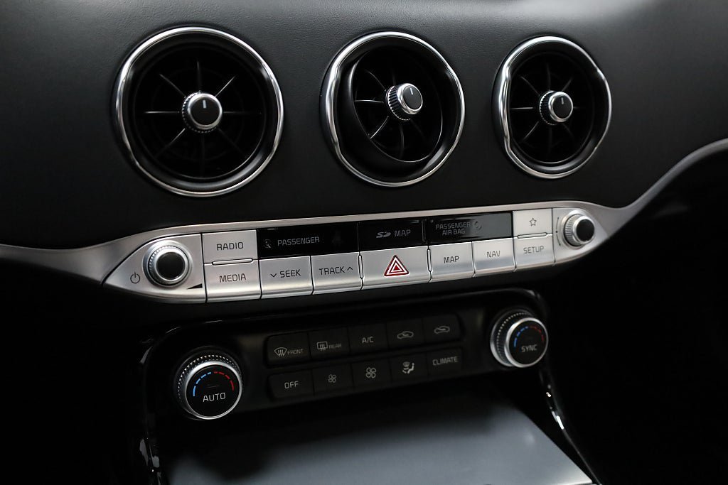 Vehicle Image 22