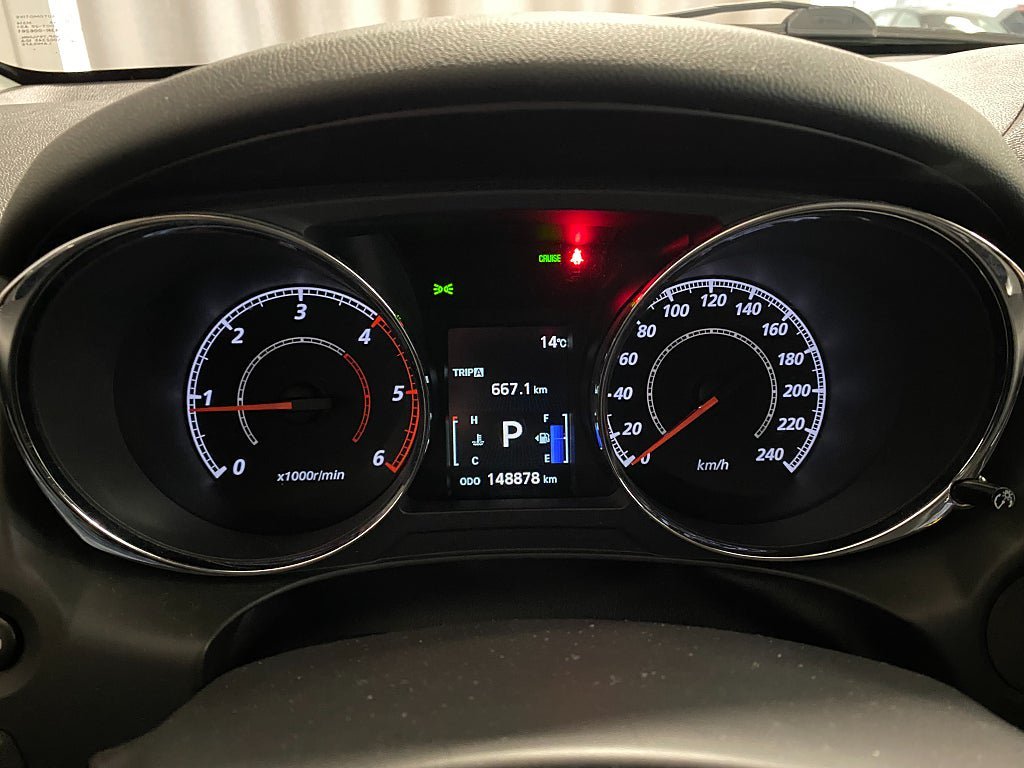 Vehicle Image 14