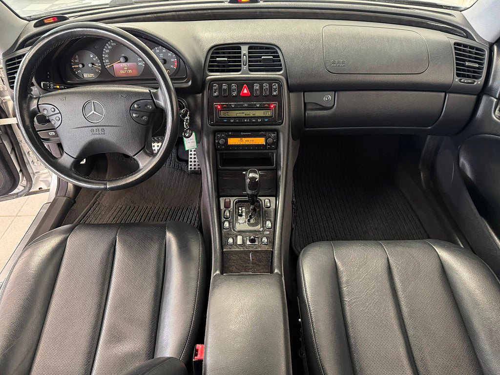 Vehicle Image 22