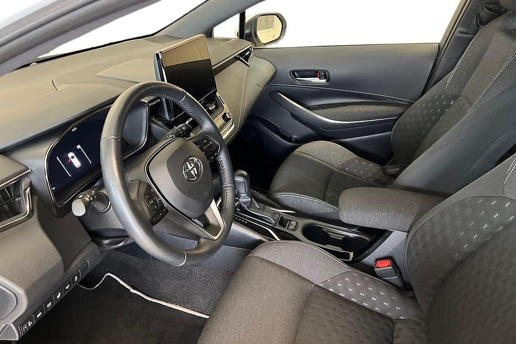 Vehicle Image 12