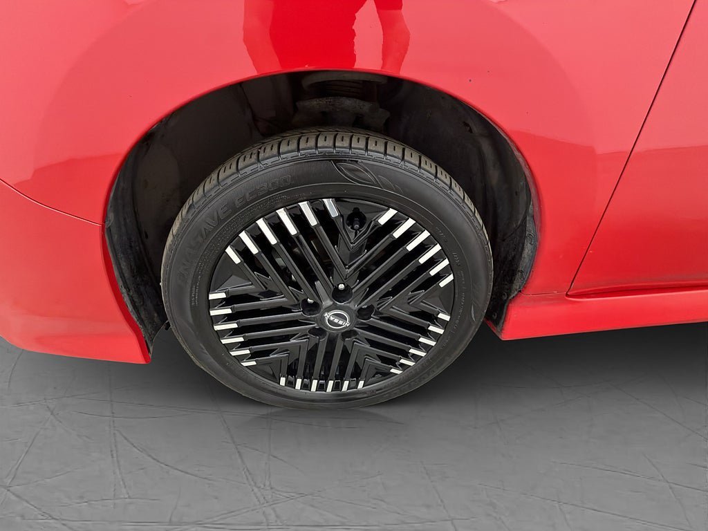 Vehicle Image 30
