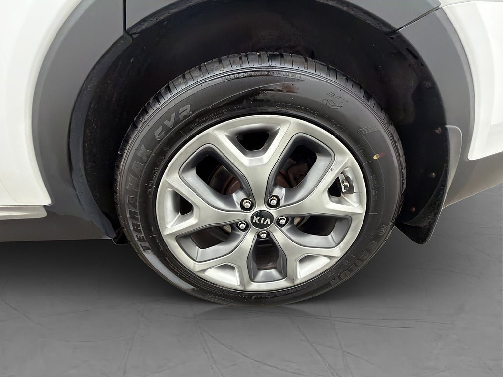 Vehicle Image 38