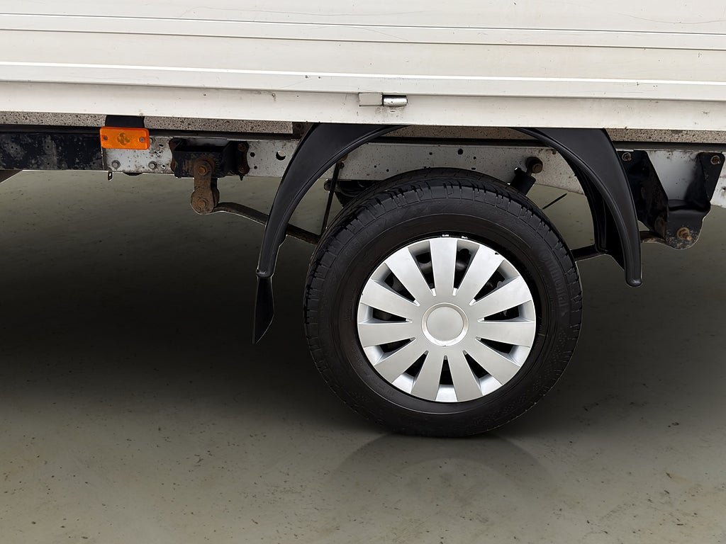 Vehicle Image 29