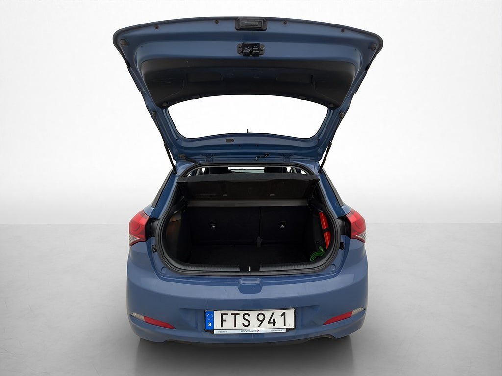 Vehicle Image 22