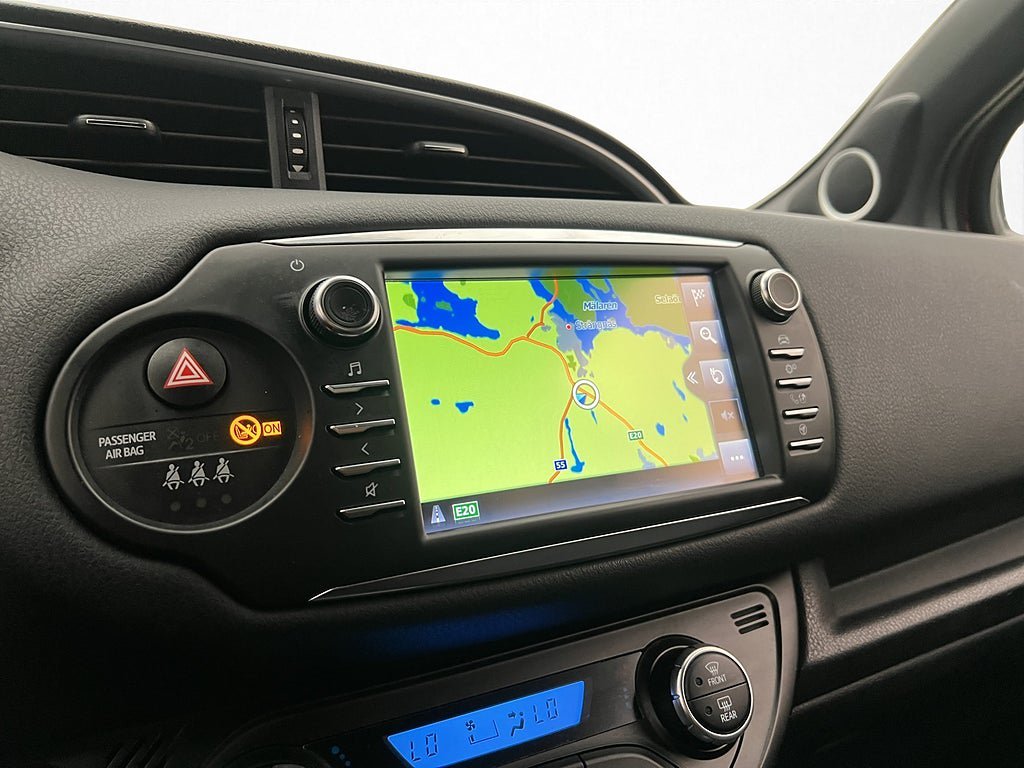 Vehicle Image 17
