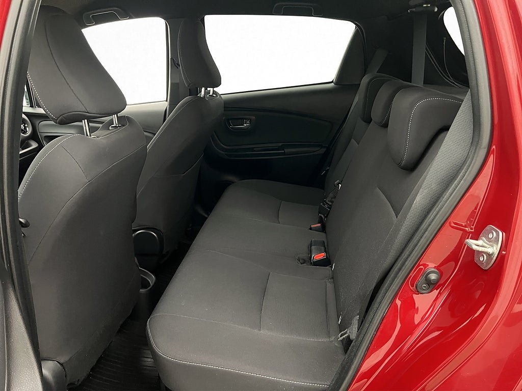 Vehicle Image 21
