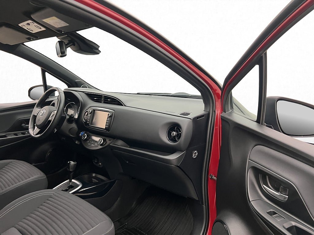 Vehicle Image 22