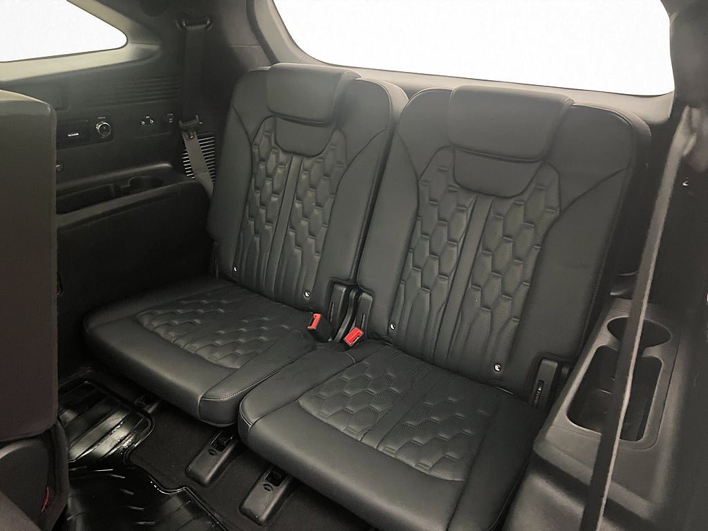 Vehicle Image 33