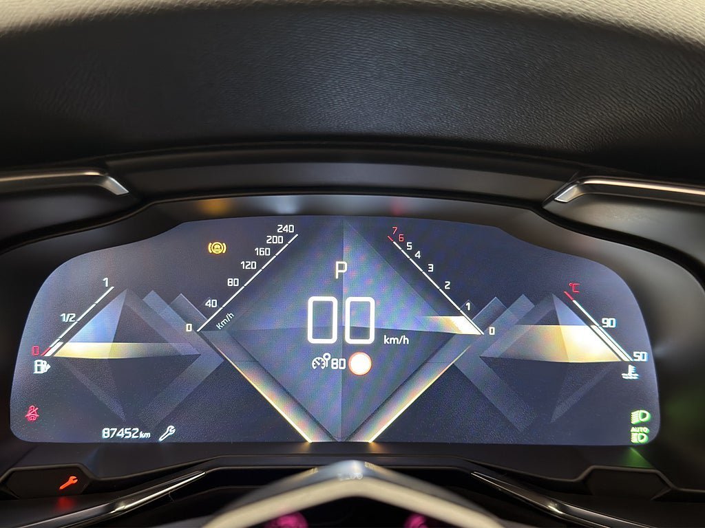 Vehicle Image 21