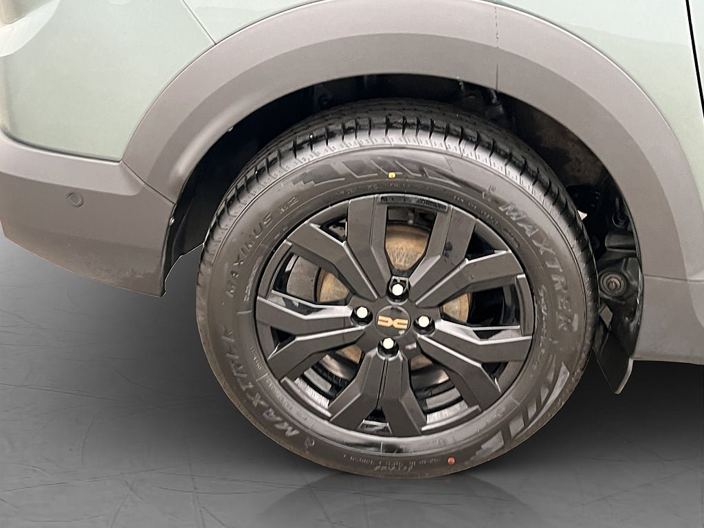 Vehicle Image 30