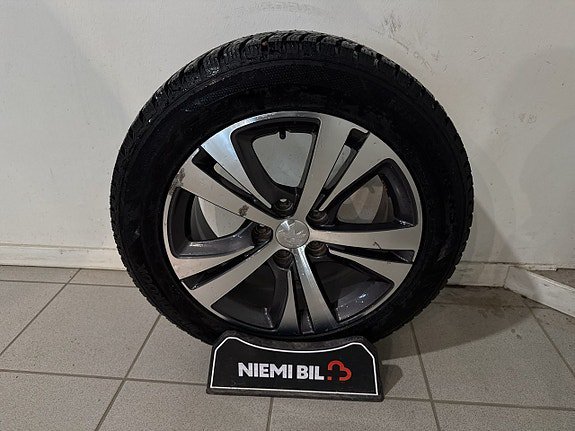 Vehicle Image 17