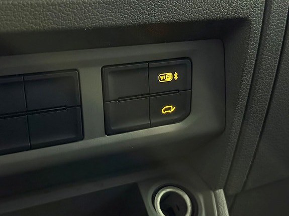 Vehicle Image 27