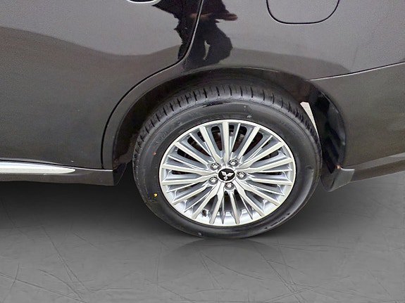 Vehicle Image 34
