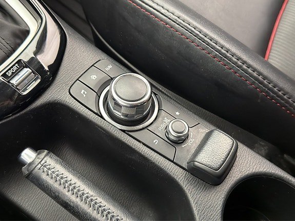 Vehicle Image 23
