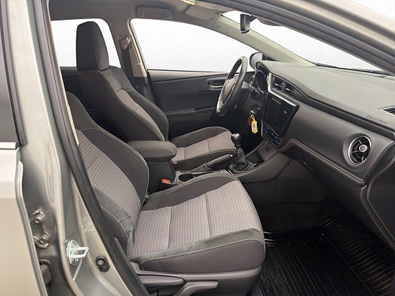 Vehicle Image 17
