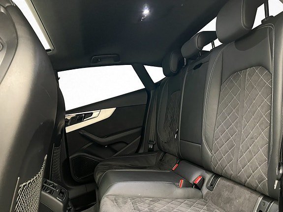Vehicle Image 27