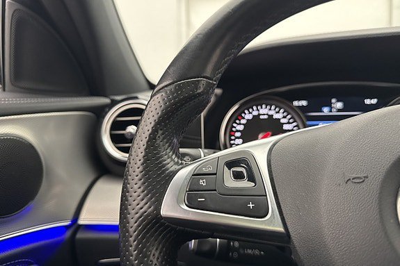Vehicle Image 34