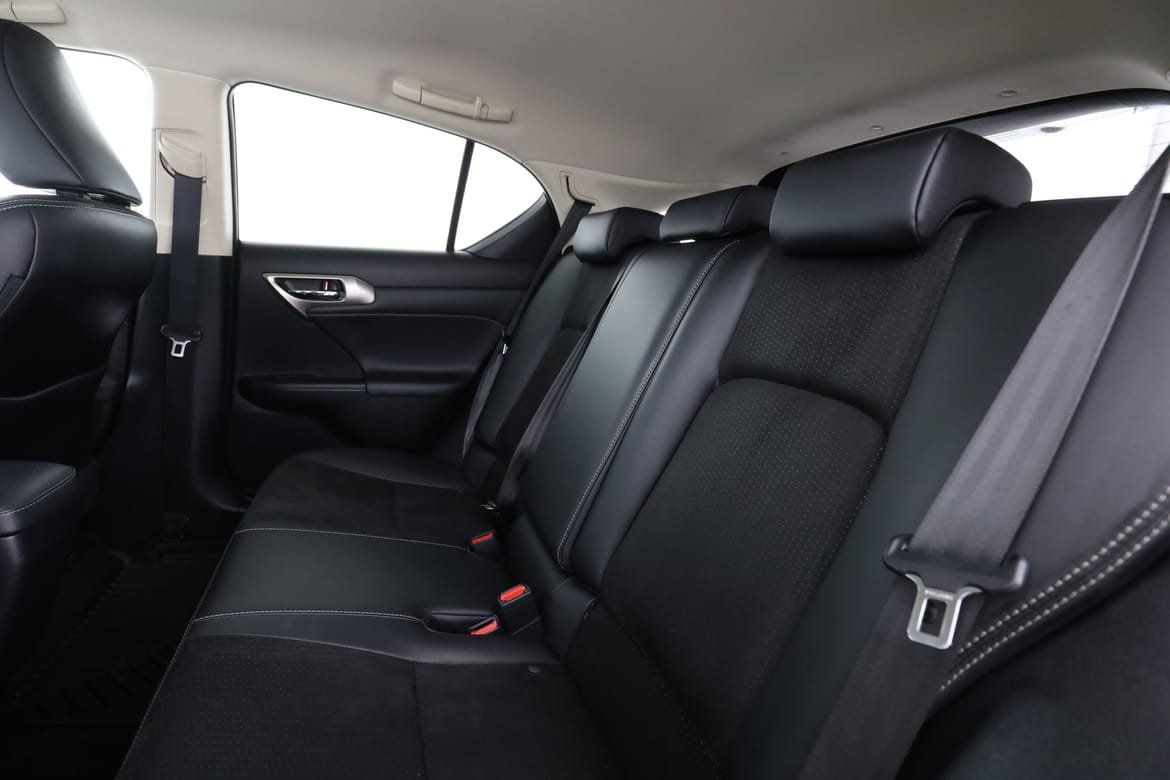 Vehicle Image 15