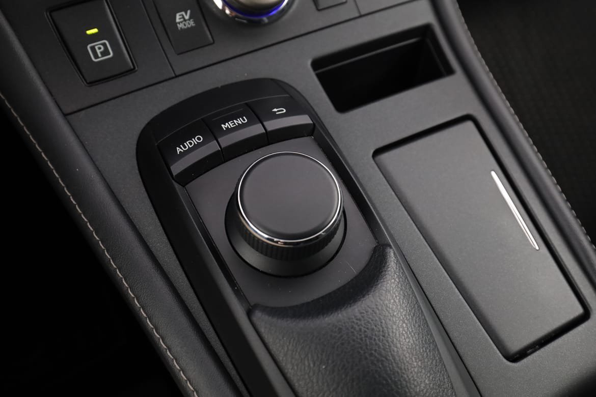 Vehicle Image 28