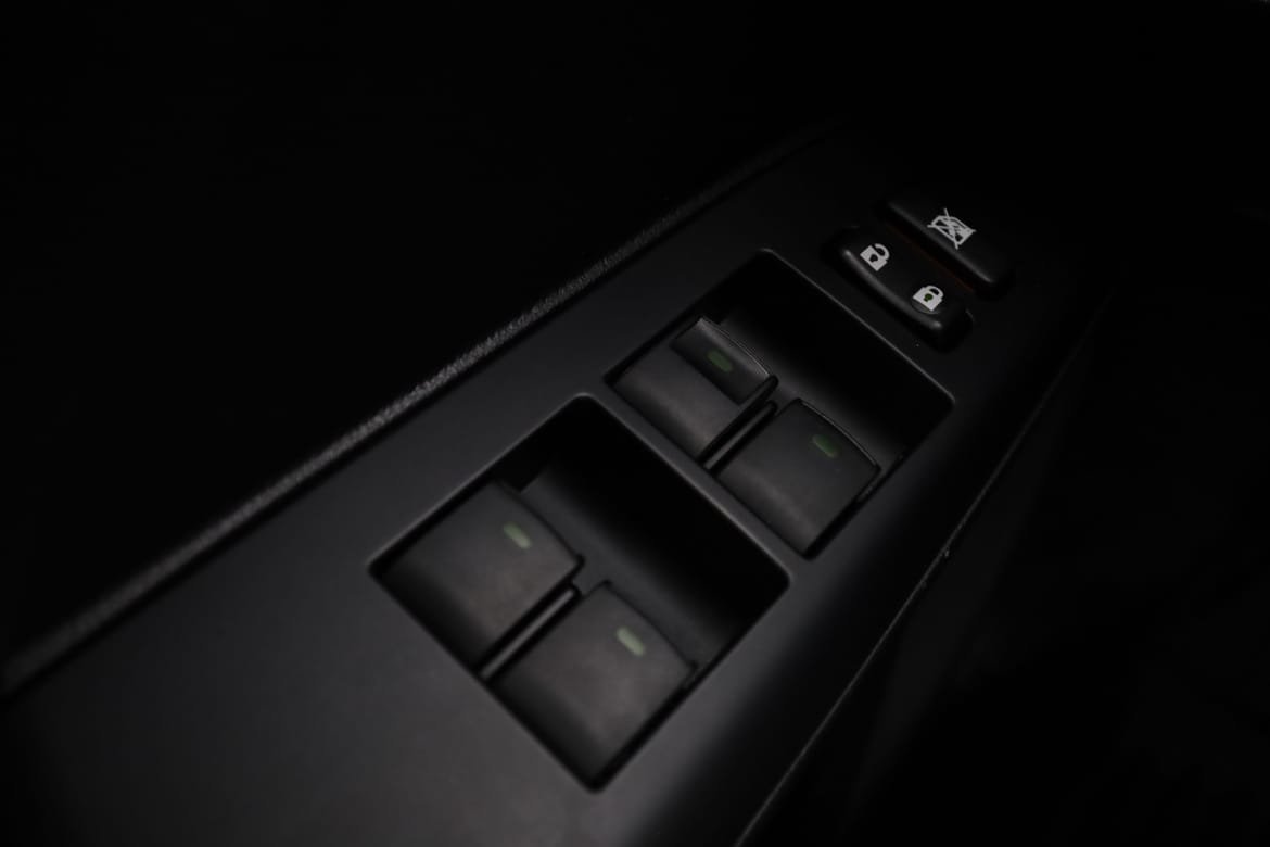 Vehicle Image 32