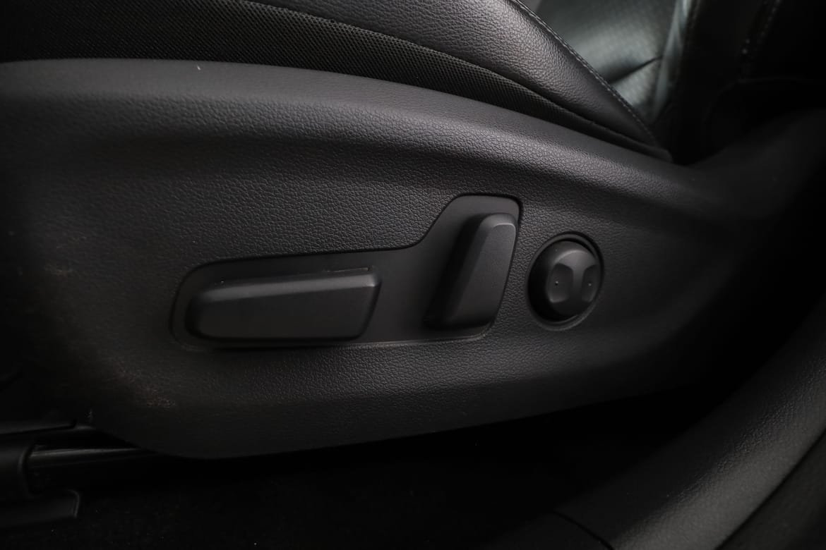 Vehicle Image 35