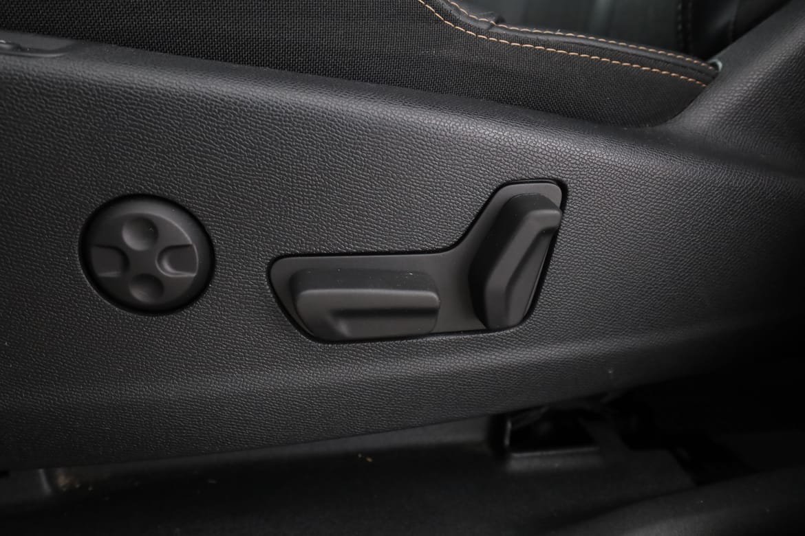 Vehicle Image 35