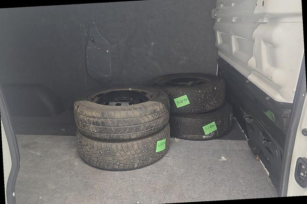 Vehicle Image 13
