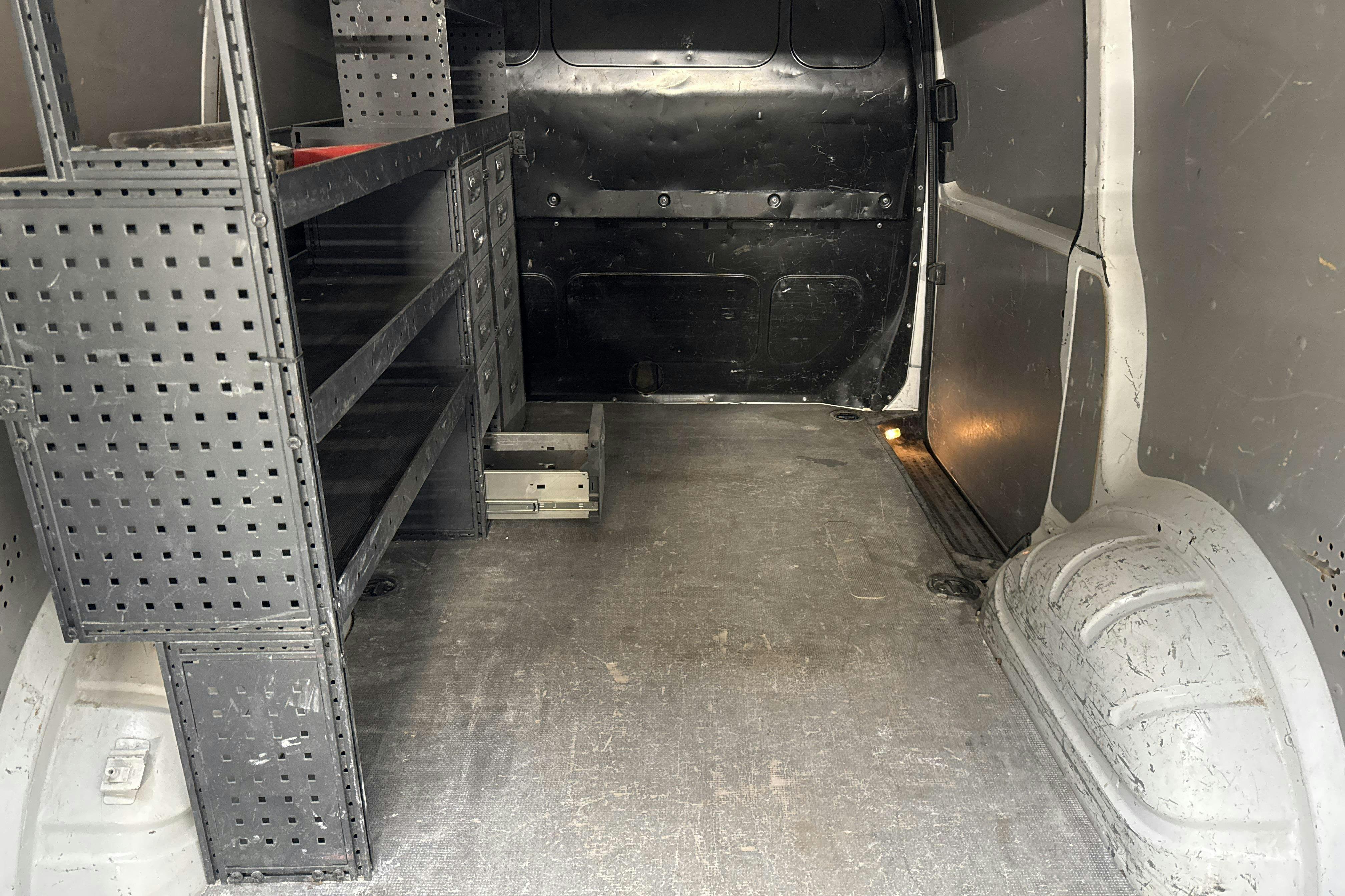 Vehicle Image 8