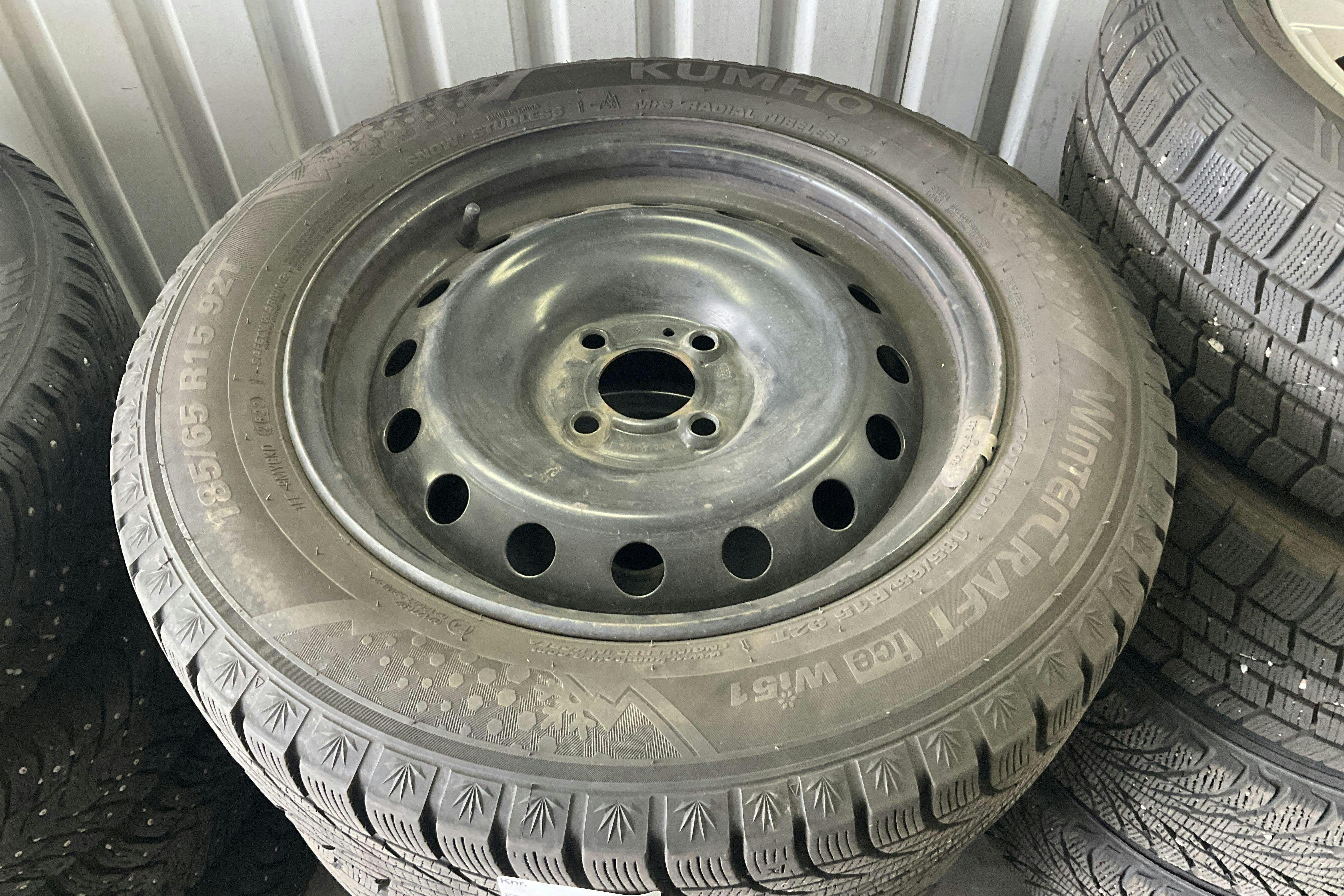 Vehicle Image 11
