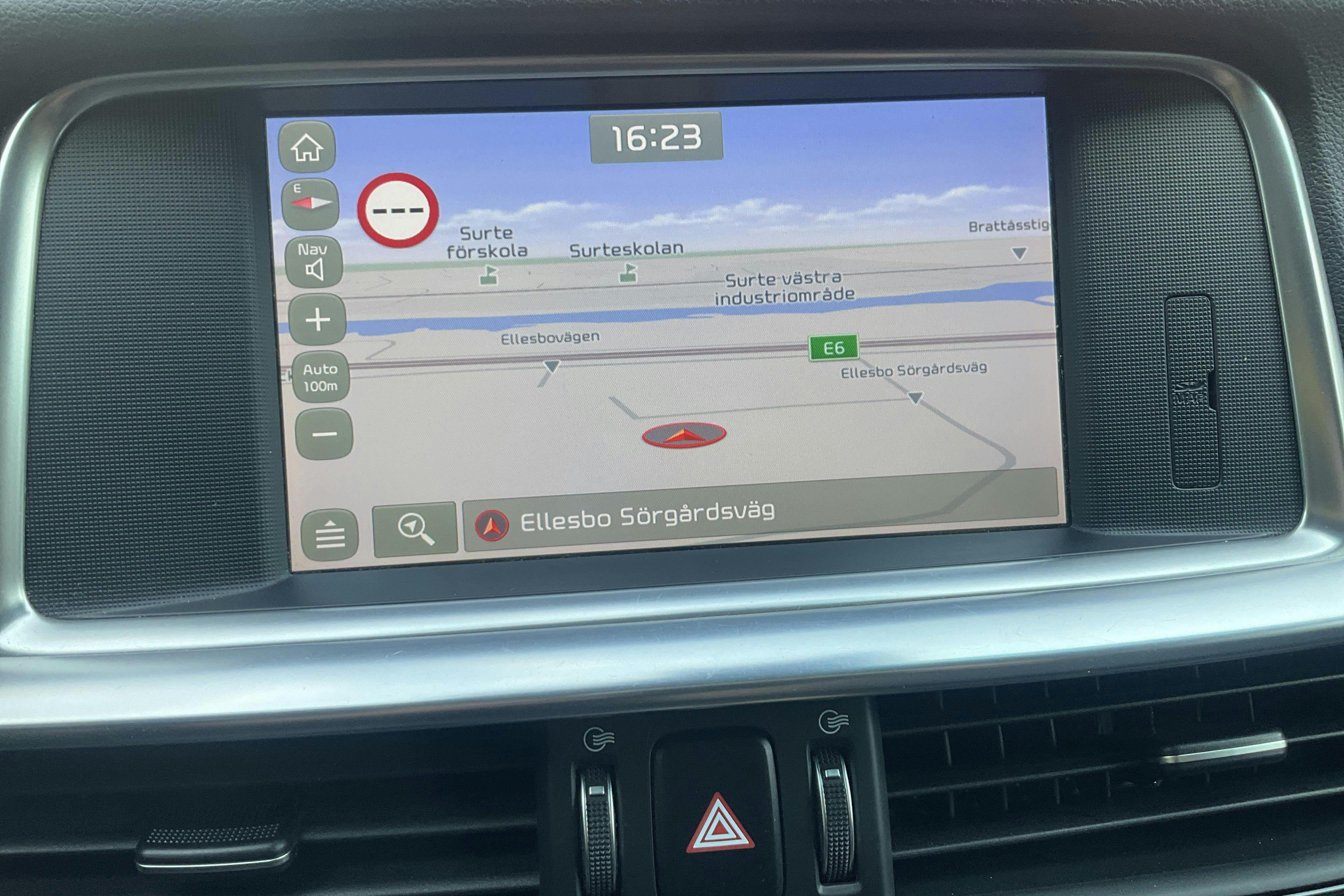 Vehicle Image 11