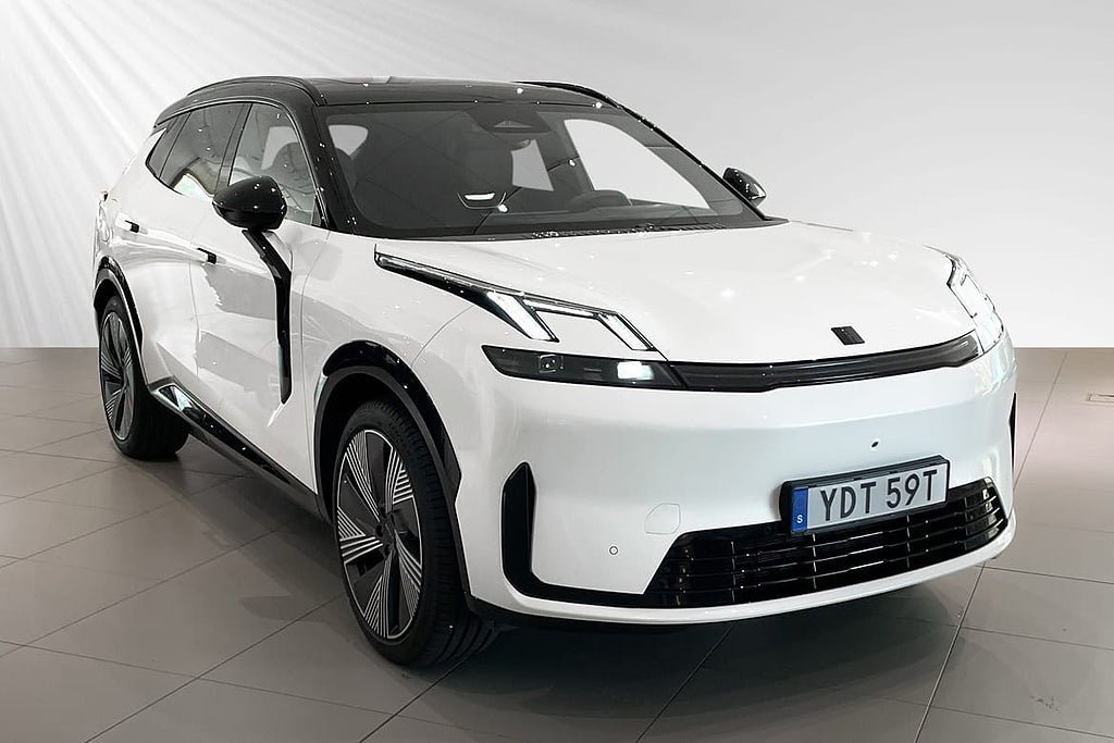 Vehicle Image 5