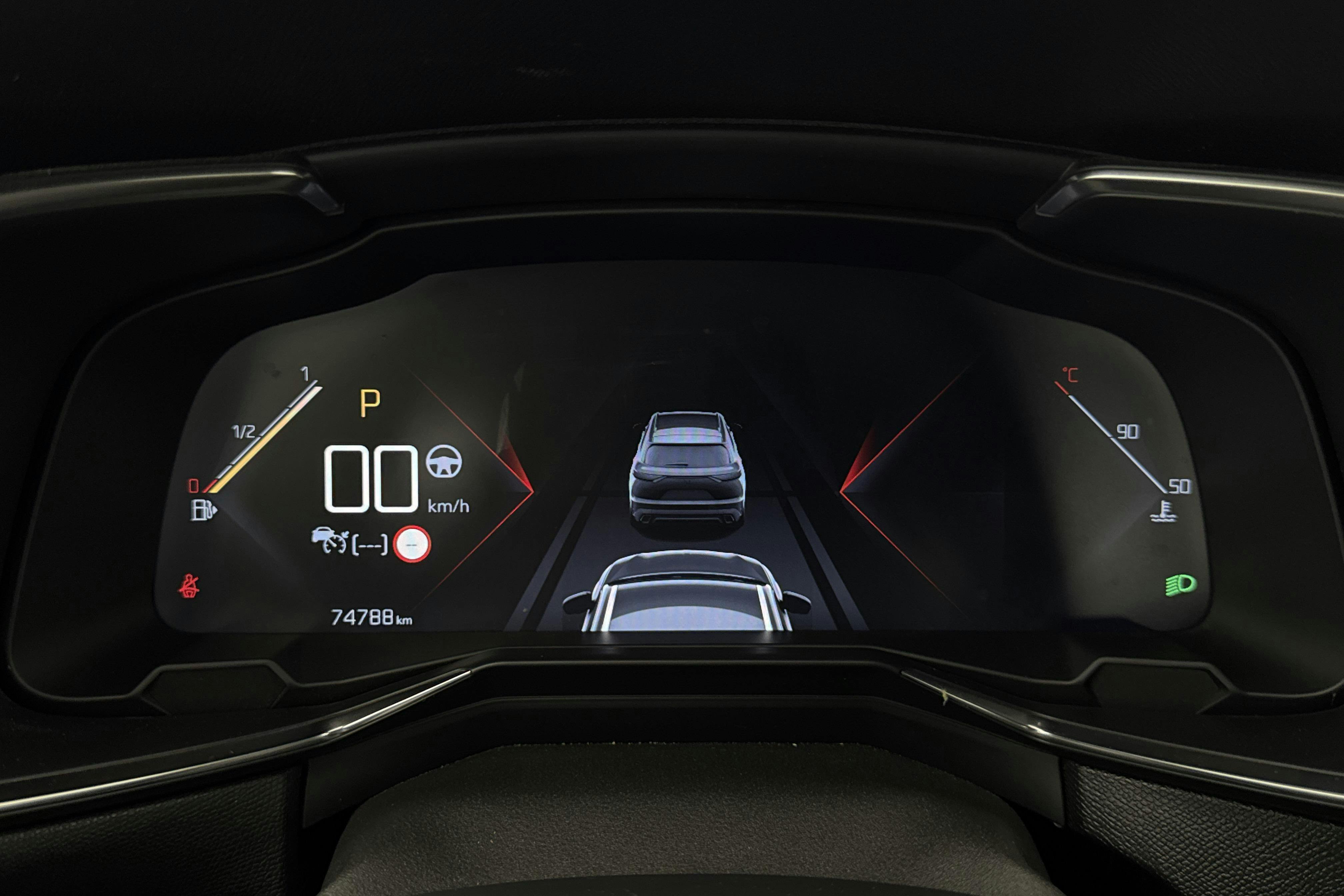 Vehicle Image 10