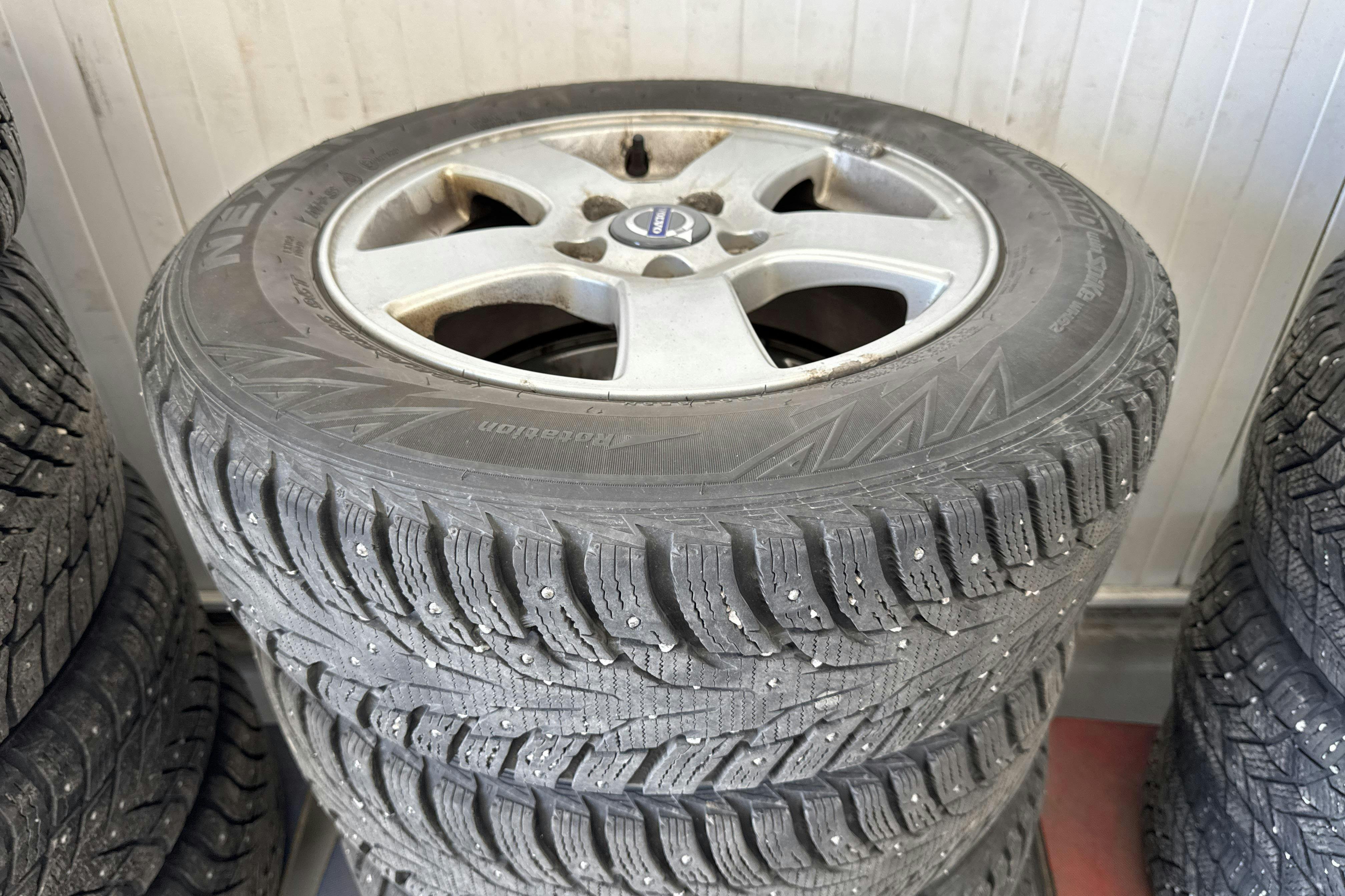 Vehicle Image 14