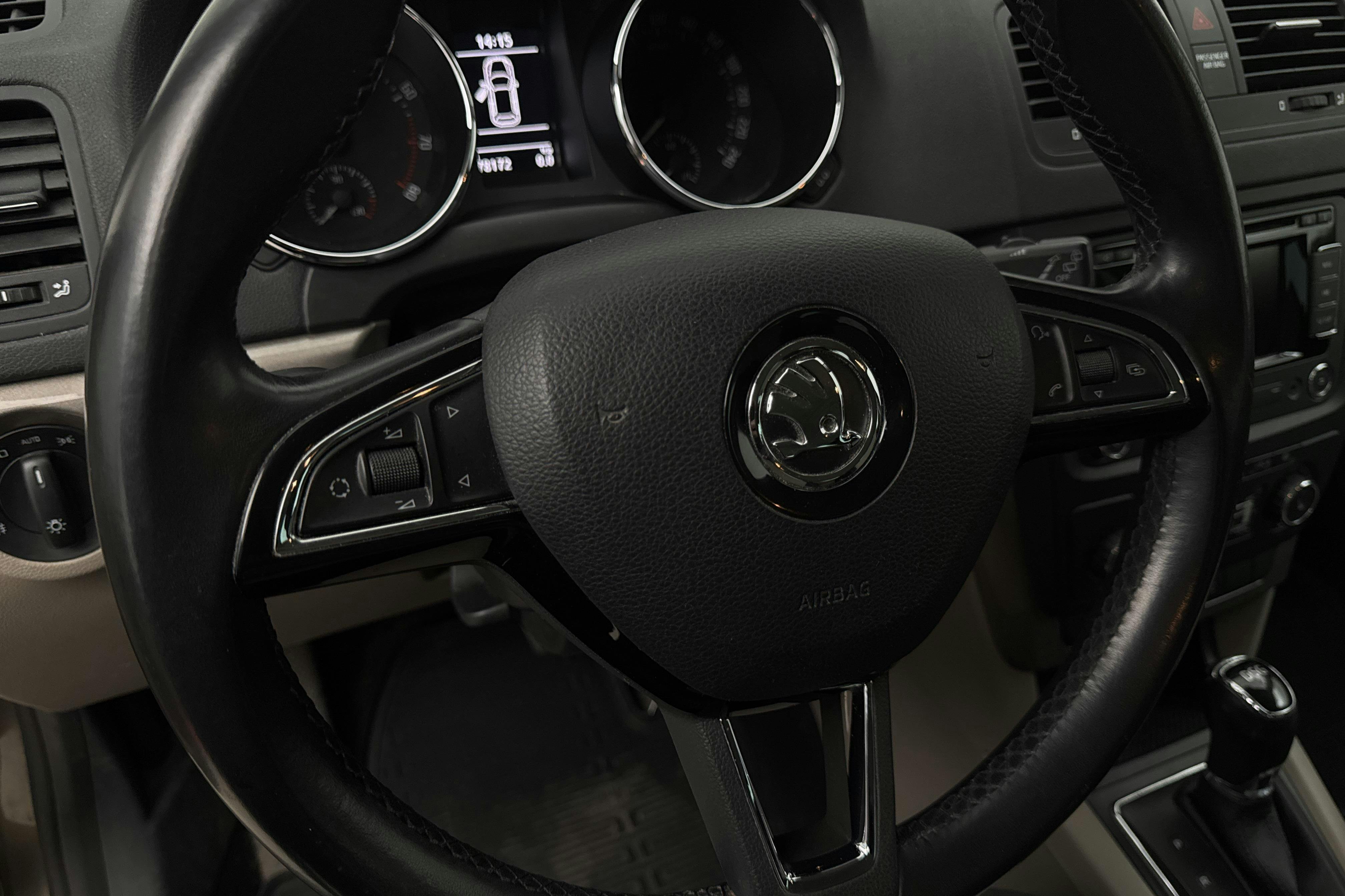 Vehicle Image 15