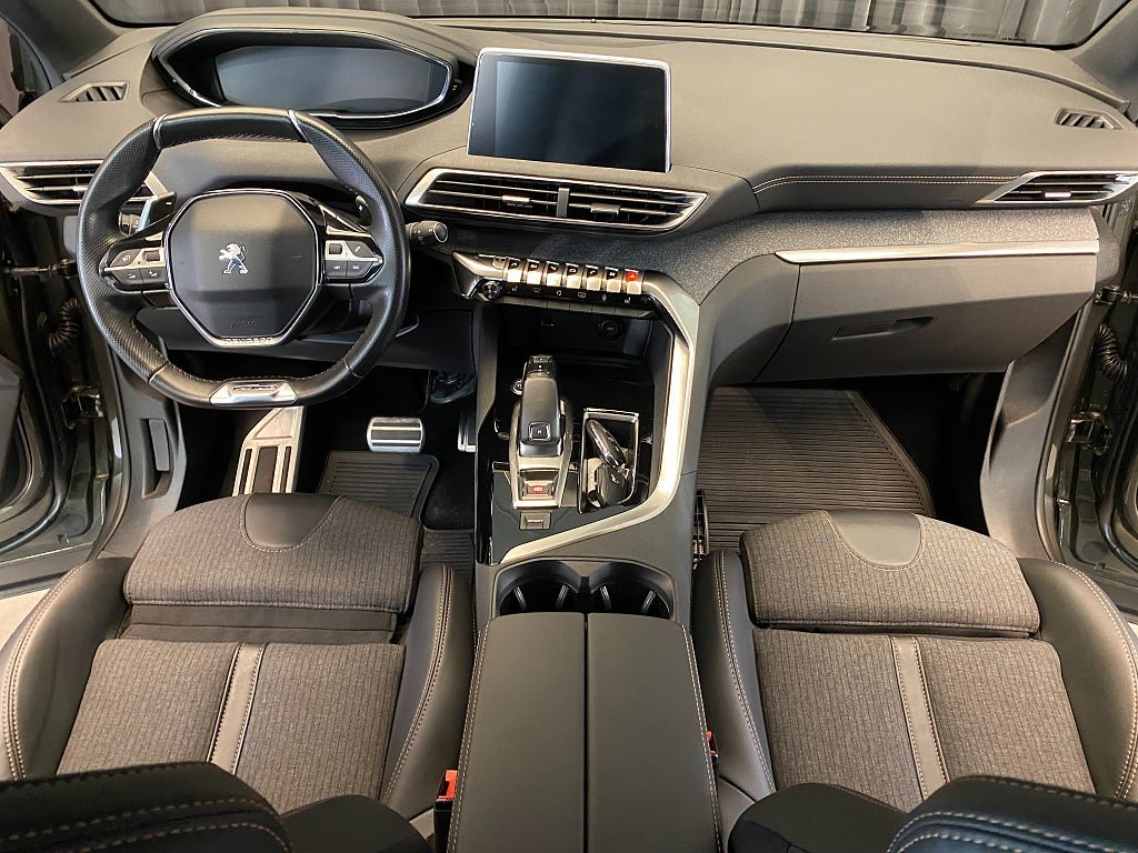Vehicle Image 33