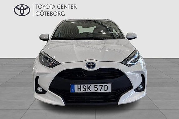 Vehicle Image 7