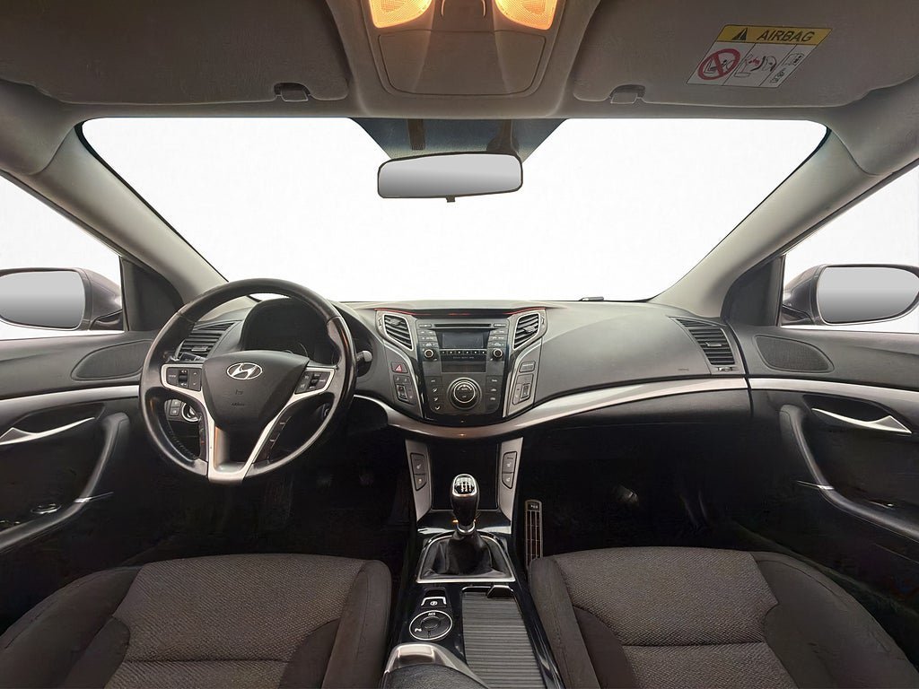 Vehicle Image 14